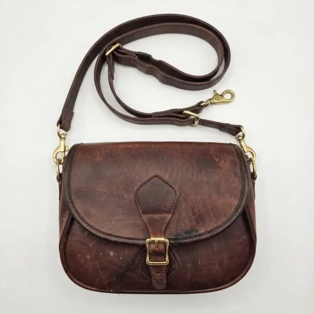 J.W. Hulme Legacy 레더 숄더백