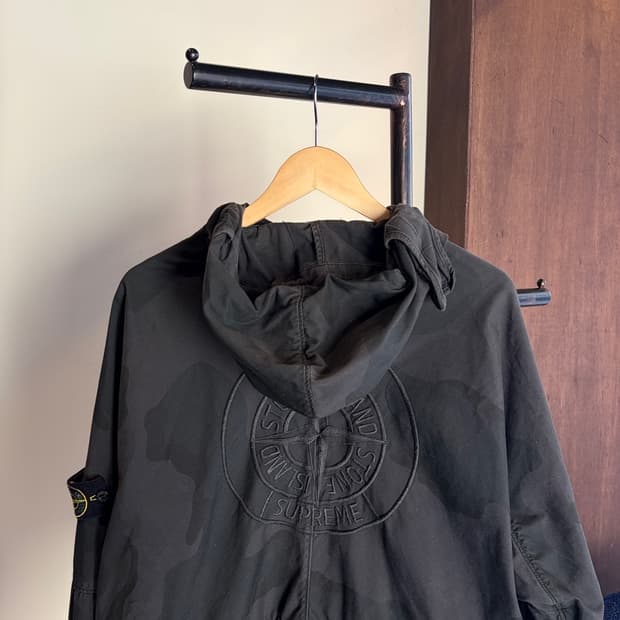 15482 - 19S/S 슈프림 X 스톤아일랜드 라이엇 마스크 카모 자켓