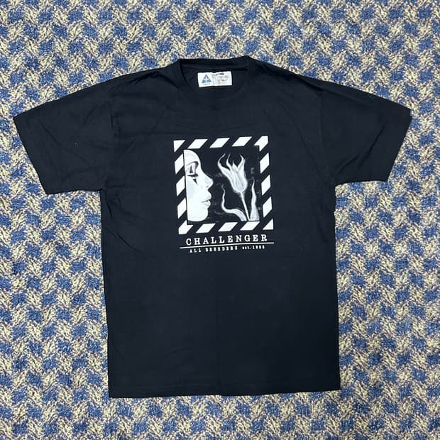 CHALLENGER 챌린저 검정 반팔티  