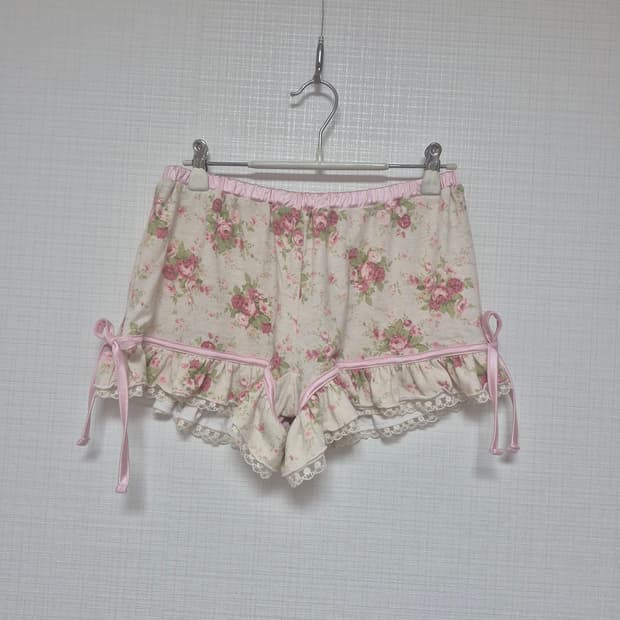 리즈리사 Chambre a couche 샘플  꽃무늬 아이보리 인팡