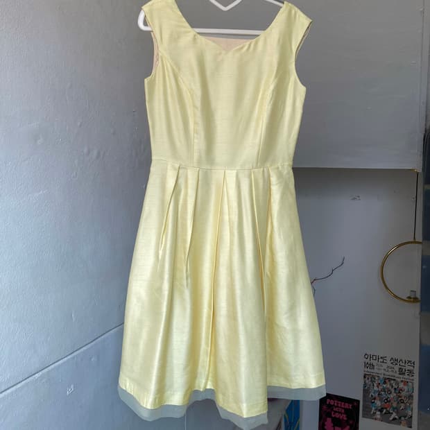 귀욤뽀짝 병아리 드레스