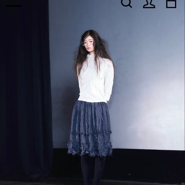 생긴스튜디오 스커트 차콜 