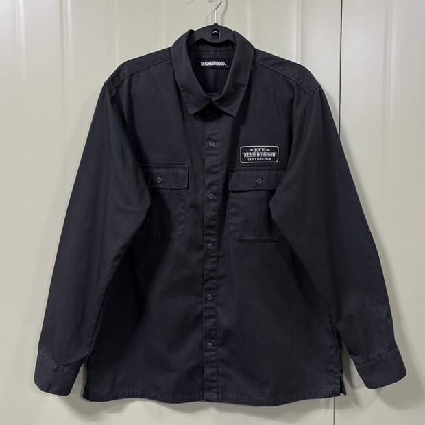네이버후드(NEIGHBORHOOD)의 클래식 워크 셔츠