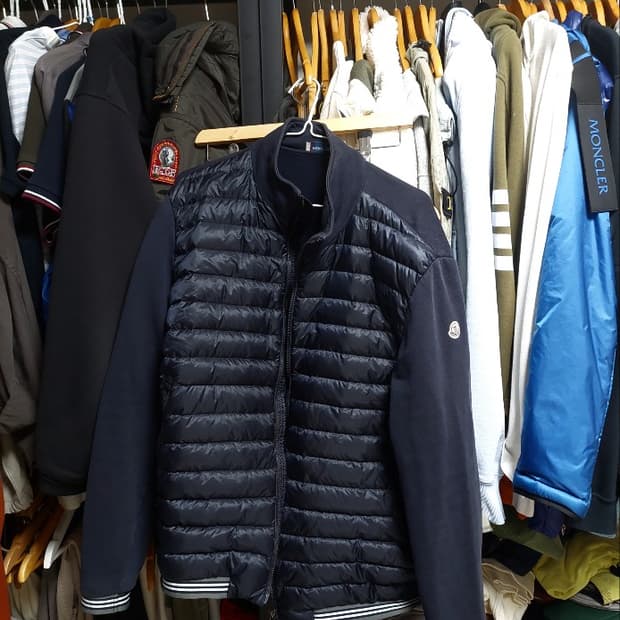 몽클레어 네이비 니트 패딩 점퍼