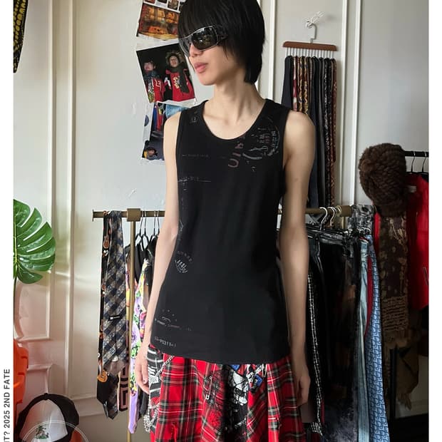 00s GUESS Lettering Golgi Y2K Sleeveless