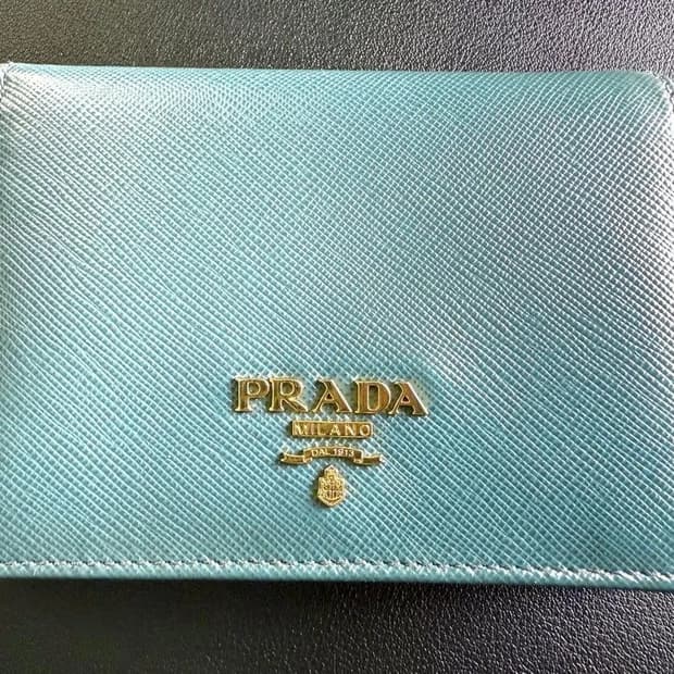 프라다 지갑 PRADA Bifold Wallet light blue