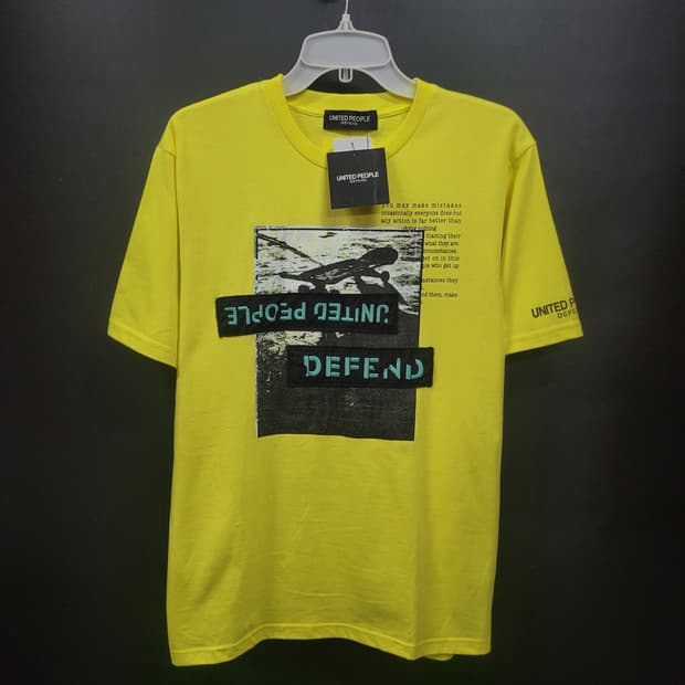 United People Defend 일본판 셔츠(새제품급)