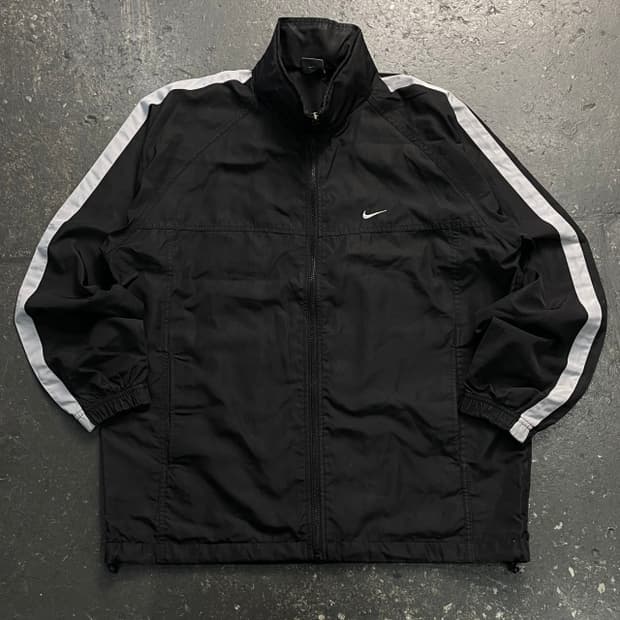 100 나이키 스우시 바람막이 