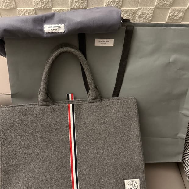 톰브라운 토트백 성수 라지 풀박스