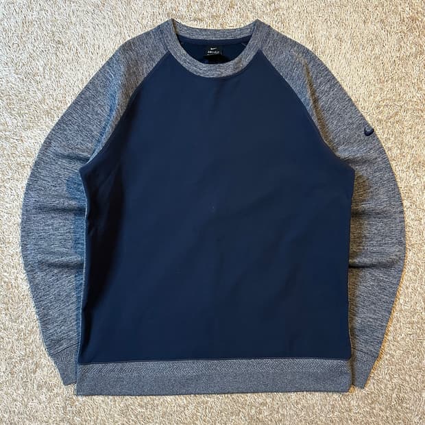 나이키 드라이핏 스우시 기능성 배색 맨투맨