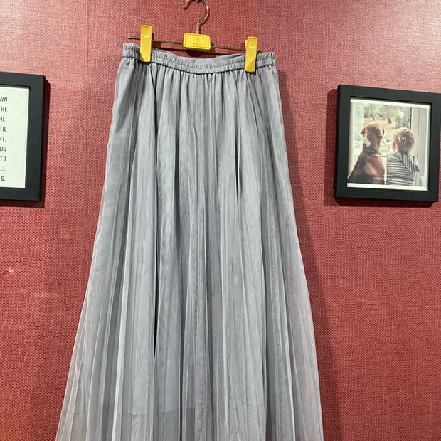 회색 롱 샤 스커트