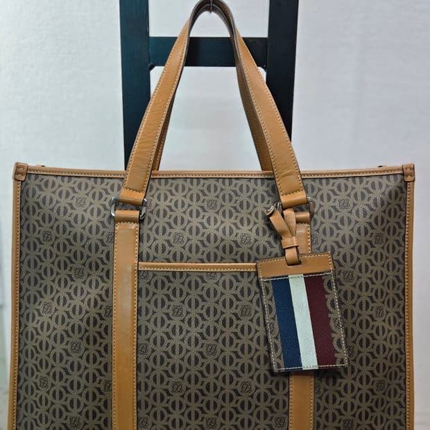 정품 루이까또즈 모노그램 토트백 (카드홀더 참 포함)