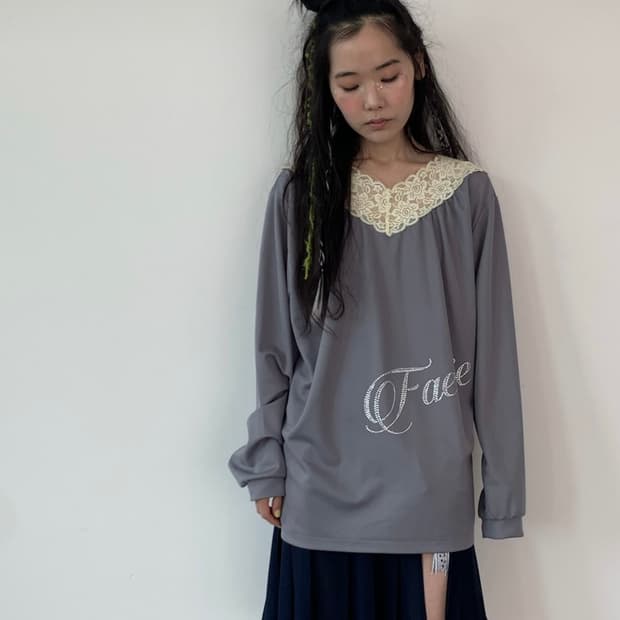 샵페어리lace V neck shirring top (dark grey)