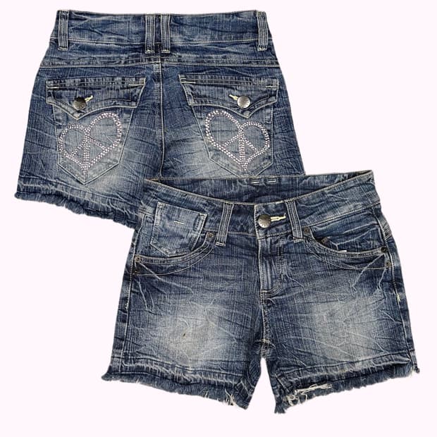 heart cubic denim shorts