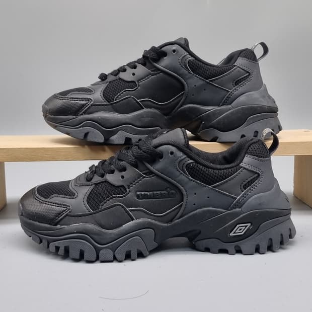 엄브로 범피 엑스 여성운동화230