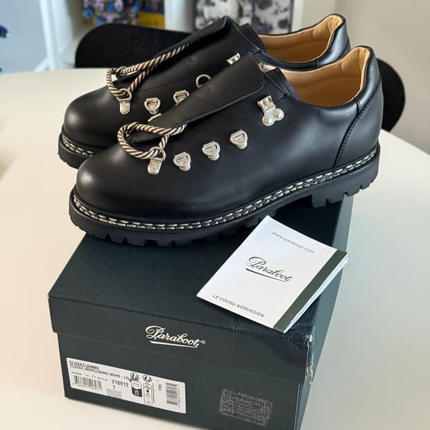 [260] 파라부트 클루사즈 재누 리세 느와르