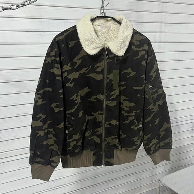 gorge camo boa bomber jacket