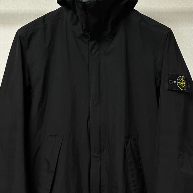 스톤아일랜드 고어텍스 팩라이트 자켓 20ss L(105)