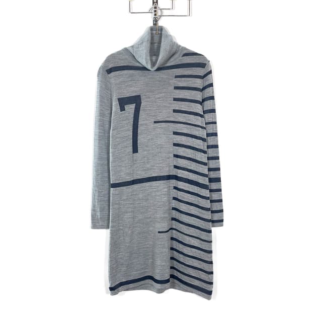 장 폴 고티에 줄자 스트라이프 폴라넥 원피스