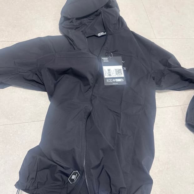 아크테릭스 스쿼미시 L사이즈 팝니다 ( 새상품)