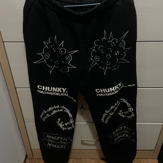 청키 트레이닝바지