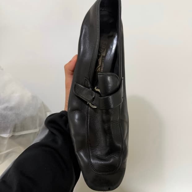 페라가모 로퍼 270