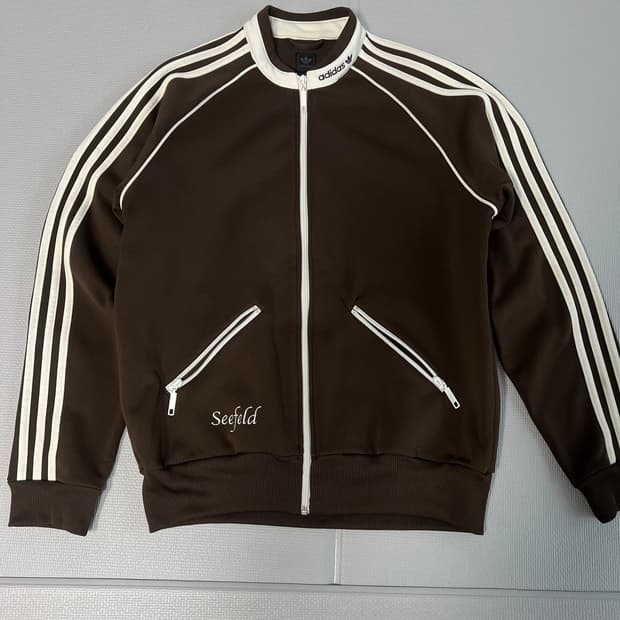 아디다스 레이싱 져지 105사이즈 판매합니다!!