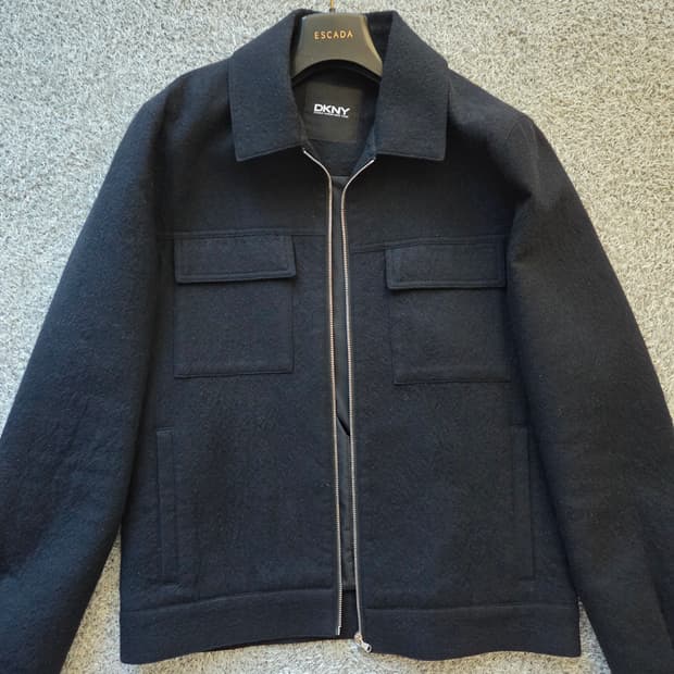 [M] DKNY 모 자켓 (숏함)
