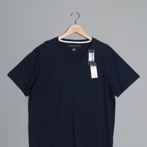 TOMMY HILFIGER V-Neck T-Shirts