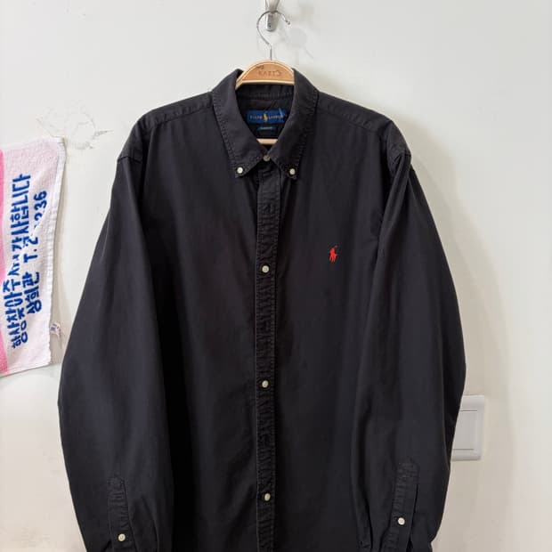 94. 폴로 검정 셔츠