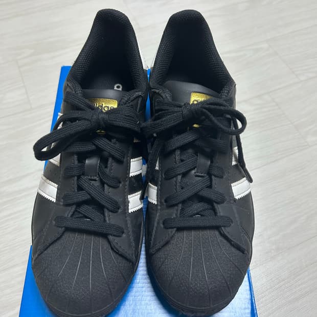 아디다스 슈퍼스타 245