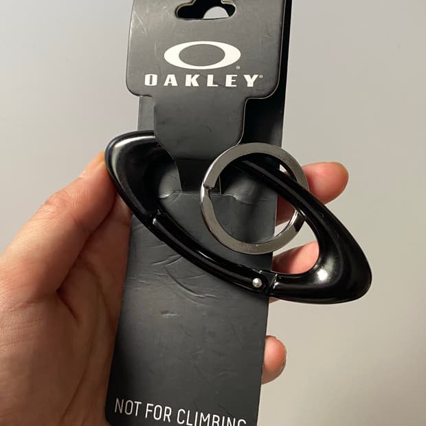 oakley 카라비너