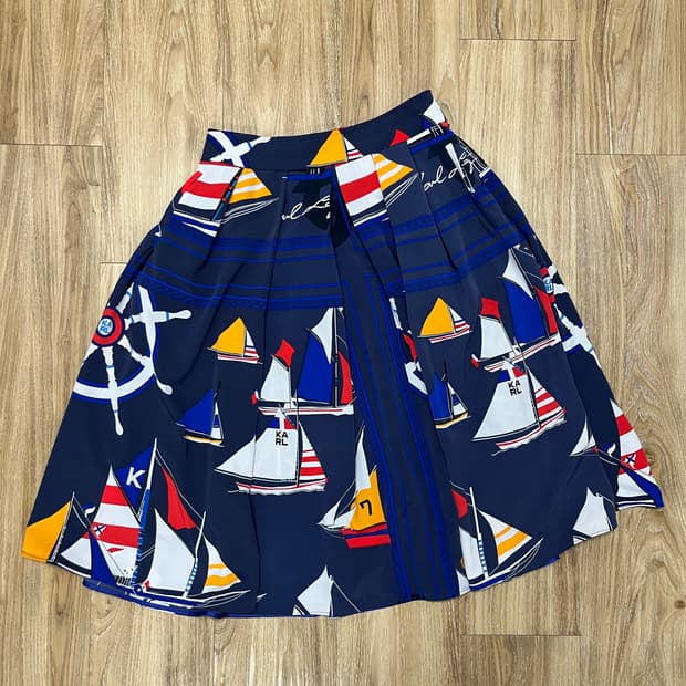 칼라거펠트 플리츠 롱 스커트 77