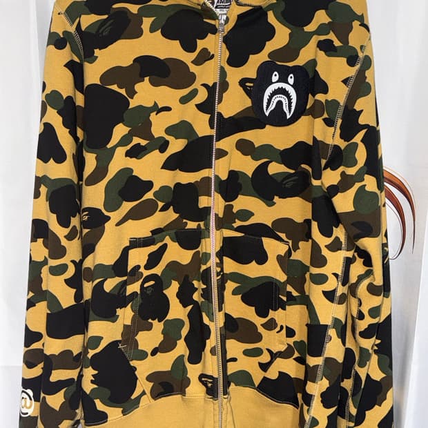 베이프 베어브릭 콜라보 황계 샤크 후드집업 L