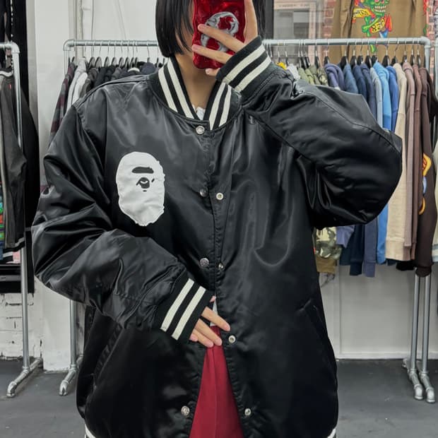 베이프 리버시블 빅사루 바시티 