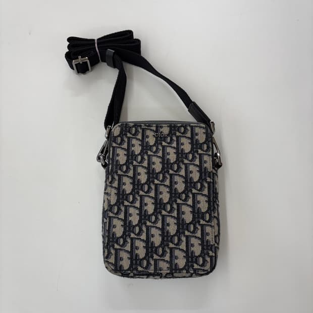 디올 메신저 파우치 베이지 & 블랙 오블리크 자카드