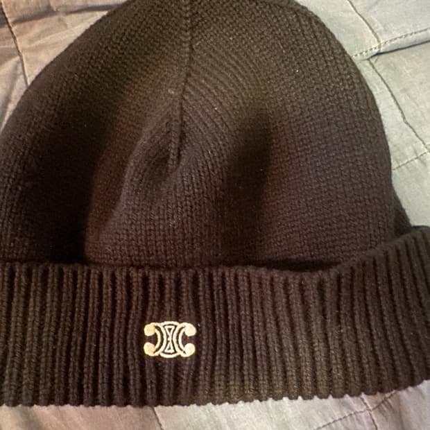 셀린느 트리옹츠 비니