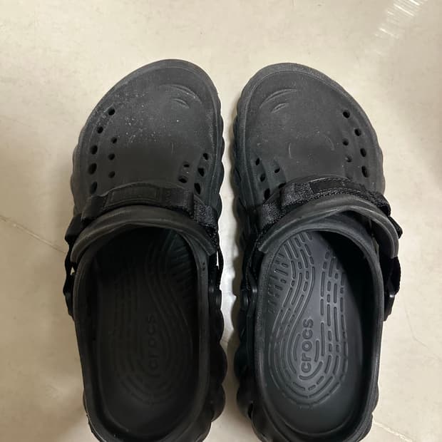 [250]에코 크록스 블랙