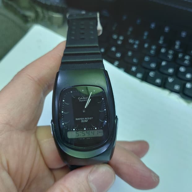 카시오 블랙 빈티지 전자 손목시계