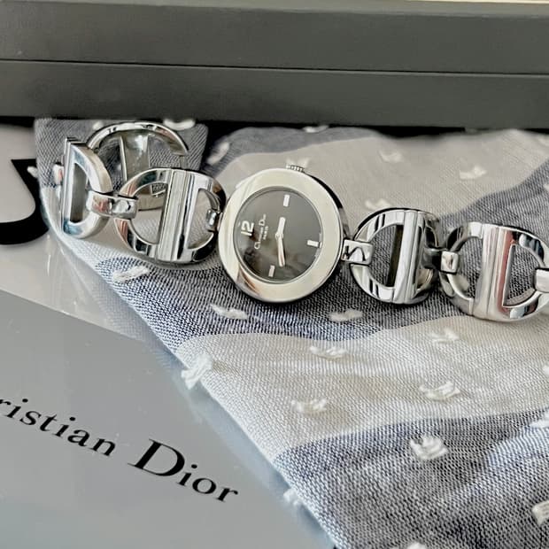 Christian Dior 라운드 블랙 다이얼 말리스 디올 시계