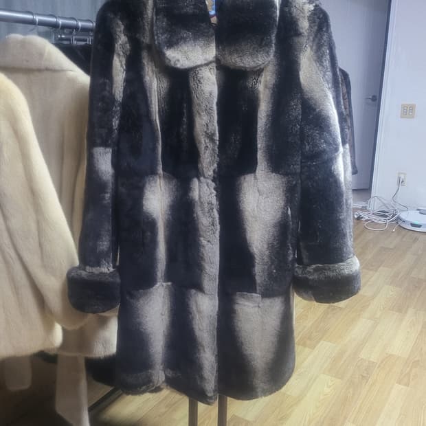 친칠라 66~77사이즈 코트 판매합니다 드라이완료