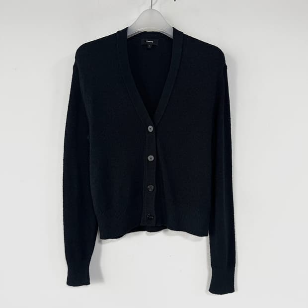 띠어리 23 실크 부클 가디건 (BLACK)