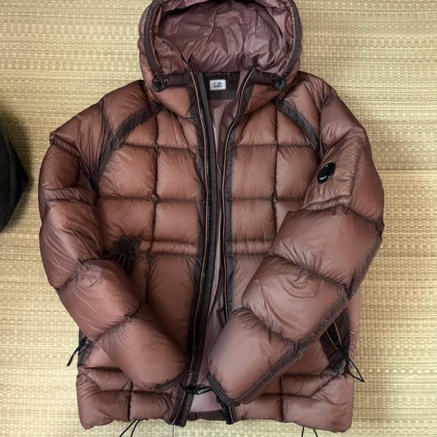 cp컴퍼니 디디쉘 다운 패딩자켓 52사이즈