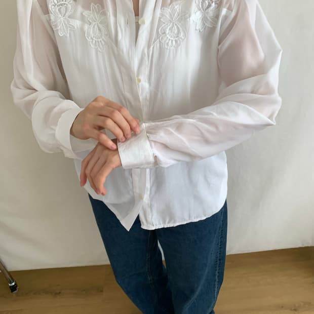 Floral sheer shirt (Europe)