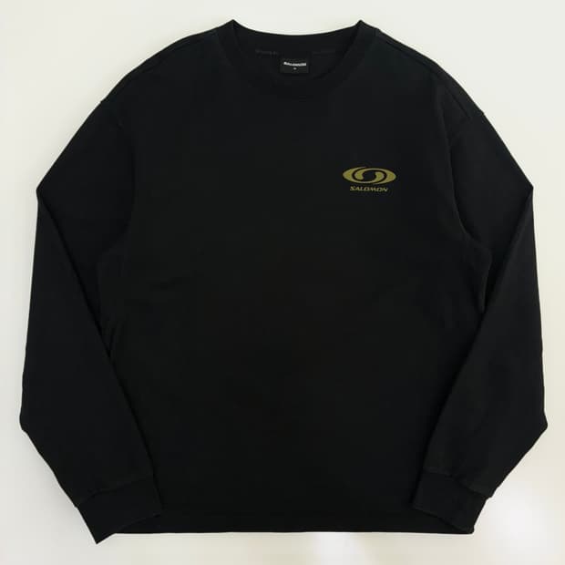 Salomon 블랙 카키 심볼 로고 슬리브