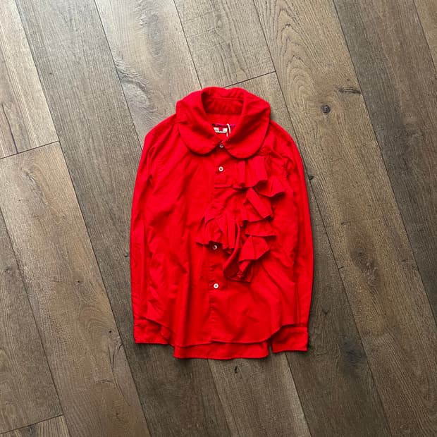 Red Ruffle Big Collar Blouse
