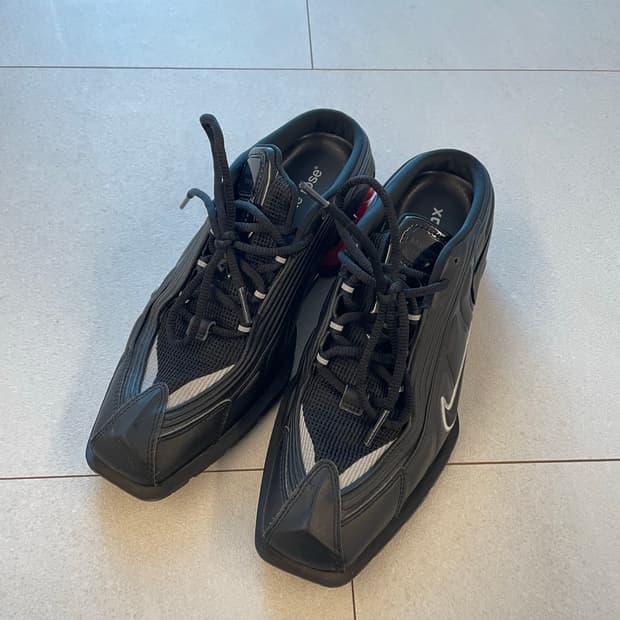 마틴로즈 샥스 235