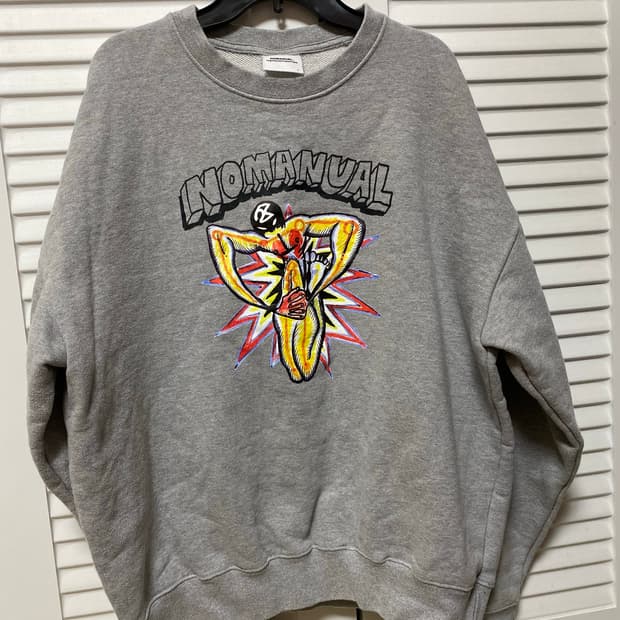 노매뉴얼 맨투맨 엠사이즈