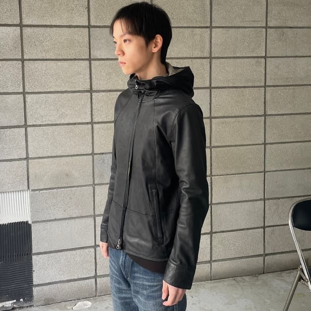 Lui’s 레더 후드 집업 자켓