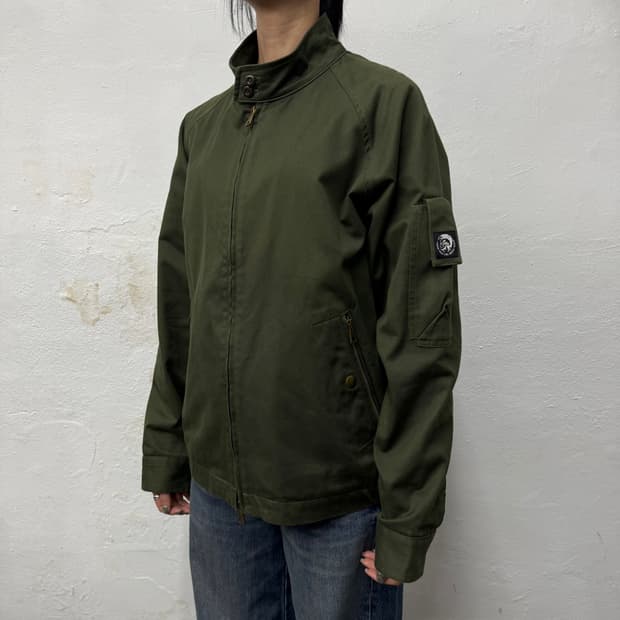 디젤 올리브컬러 해리 슬리브 와펜 코튼 엘라스테인 혼방 집업 헤링턴 자켓